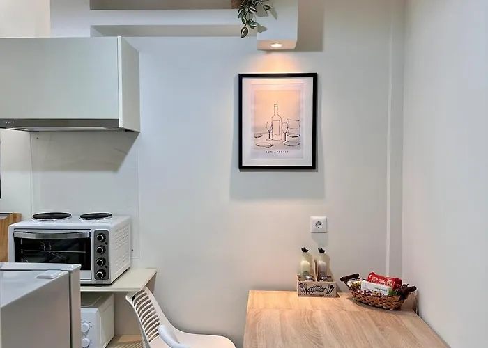 Διαμέρισμα Leandros Cfu Flat *