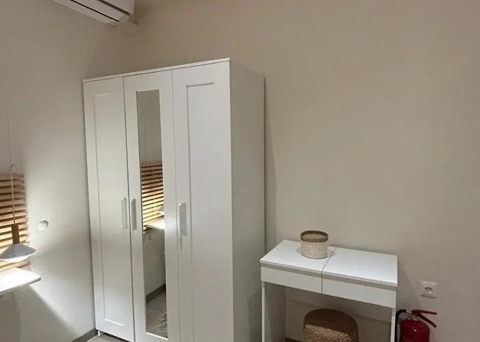 Leandros Cfu Flat