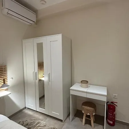 Leandros Cfu Flat